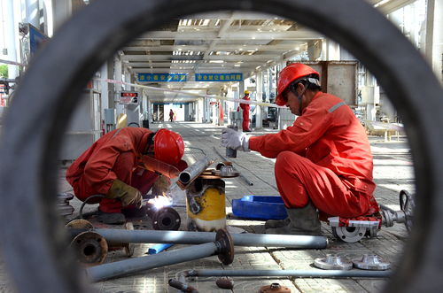 中石化西北油田分公司采油三廠 加快檢修進(jìn)度助投產(chǎn)