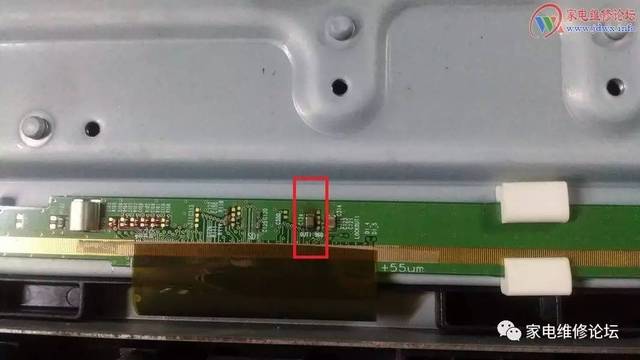 創(chuàng)維液晶電視55E615L灰屏故障維修