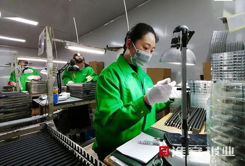 咱們的小長(zhǎng)假 他們的工作日